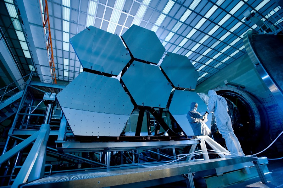 telescopio, espacial, tecnologia, comunicacion, visual, espacio, observar, espejo, ciencia, cientifico, una persona, hombre, traje, ingeniero, ingenieria, 