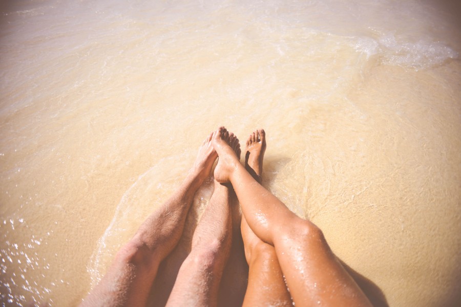 Playa, vacaciones, estilo de vida, naranja, Rosa, Verano, Agua, Mujer, arte del cuerpo, sentimientos, pies, amor, hombre, partes, relacion, romance, mar, salpicadura, salpicaduras, sol, vacaciones, día de san valentín , playa, 