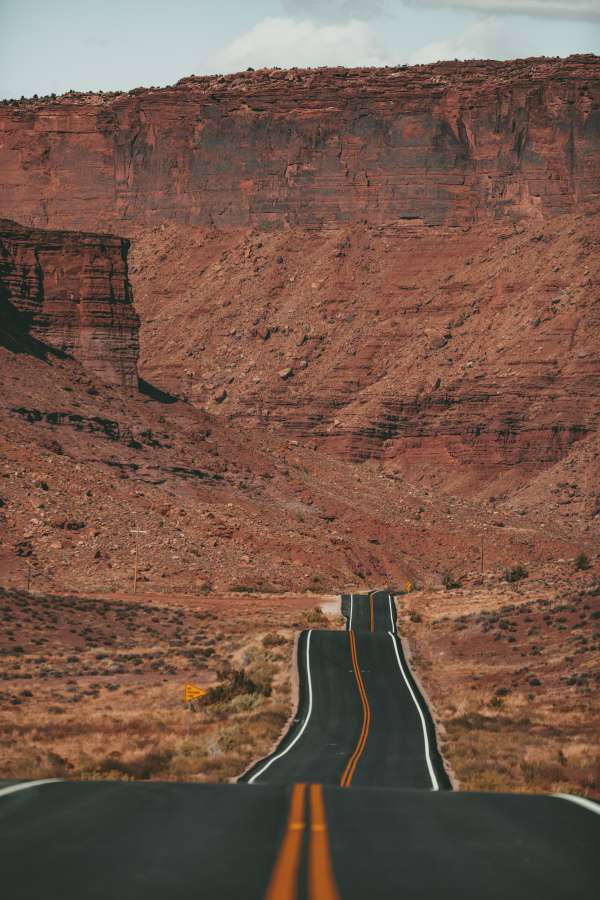 paisaje, gran, américa, erosión, cañón, naturaleza, desierto, nacional, parque, arizona, viajes, geológico, montaña, colorado, natural, acantilado, turismo, caminata, famoso, inusual, al aire libre, borde, recreación, senderismo, escénico, montañas, rocoso, estados unidos, rocas, al aire libre, arcoiris, misterio, suroeste, americano, rural, anochecer, tierra, seco, exótico, misterioso, místico, roca, estrecho, majestad, escena, inspirador, lluvia, piedra, vista, lugar, Tierra, barranco, punto, campo, puesta de sol, mathers, tarde, río, ubicación, paisaje, monumento, noche, punto de vista, hito, oeste, bosques, fuera, mohave, bosque, valle, amarillo, formación, turismo, salvaje, cueva, antílope, imponente, trekking, trekking, inspirador, gran cañón, maravillas, caverna, naranja, turístico, hueco, impresionante, notable, arena, atracción, luz solar, increíble, piernas, mundo, estados unidos, inspirar, dentro, formaciones, pasión por los viajes, sol, rayo, erosión, destino, zapatos, personas, terreno, excursionista, alto, hombre, cañón antílope, hermosa, viga, destinos, un laberinto, geología,Rock, verano, fiordo, Escandinavia, otoño, mar, rocoso, acantilado, norte, lofoten, sol, Europa, pintoresco, puesta de sol, azul, Noruega, viajes, paisaje, al aire libre, piedra, naturaleza, asfalto, transporte, camino, amanecer, otoño, montaña, camino, viaje, carretera, bahía, nube, vacío, rural, nórdico, escénico, noruego, carretera, nadie, costa, atlántico, océano, escandinavo, agua, isla, soleado, cielo, costa, viaje, país