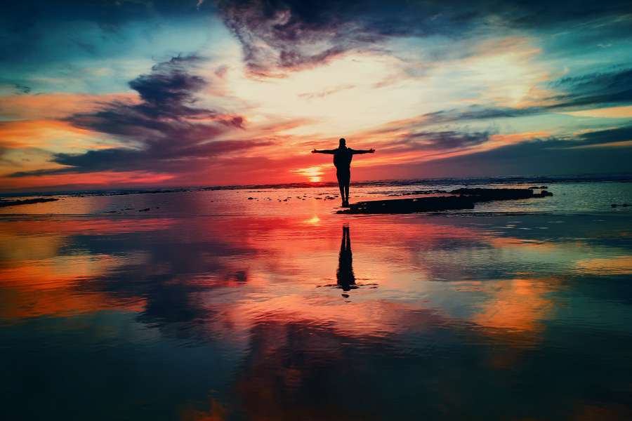 paisaje, Persona, Puesta de sol, Salida del sol, Cielo, Reflexión, Océano,
Mar, Playa, Agua, Litoral, Orilla, Puesta del sol