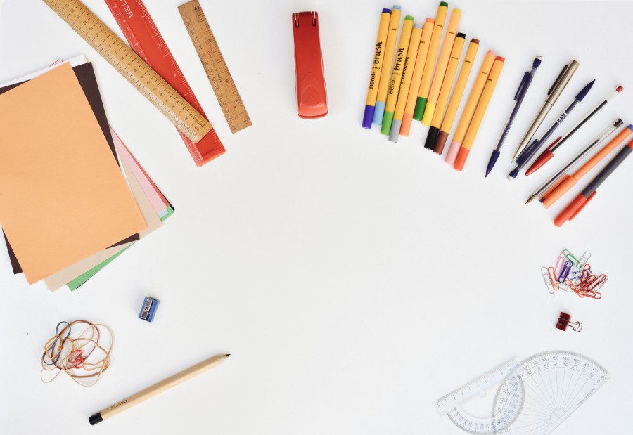 Arte, Fotografía Comercial, idea, Ed Gregory, gratis, fotos libres de regalías, de dominio público, imágenes, imágenes de archivo, Fotografía de archivo, fotos de archivo, Stokpic, Blanco, cree, diseño, dibujo, fieltro punta, diseño gráfico, papel, papel clip, pluma, lapiz, goma, regla, sacapuntas, grapadora, papelería, escritura,