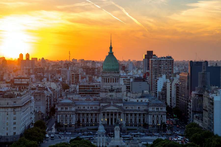 arquitectura, historia, ver, turismo, punto de referencia, congreso, sur, urbano, aires, arquitectónico, ciudad, capital, puesta de sol, buenos, edificio, famoso, viajar, argentina, capitolio, antiguo, histórico, fuera de, construcción, destino, gobierno, exterior, américa, federal, histórico, latín, argentino, turismo, argentino, fuente, cuadrado, ciudad, autonoma, palacio, estructura, política, cielo, nacional, cúpula, fachada, vendimia, otoño, retro, calle, congreso,
