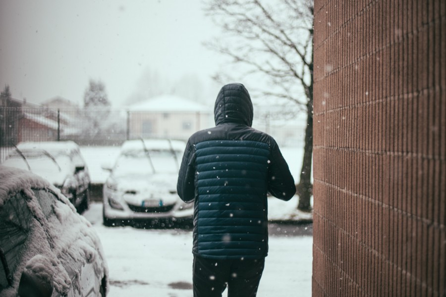 una persona, gente, frio, invierno, nieve, nevado, urbano, 