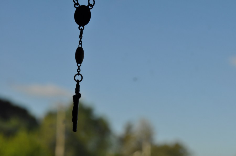 Religion, cruz, rosario 