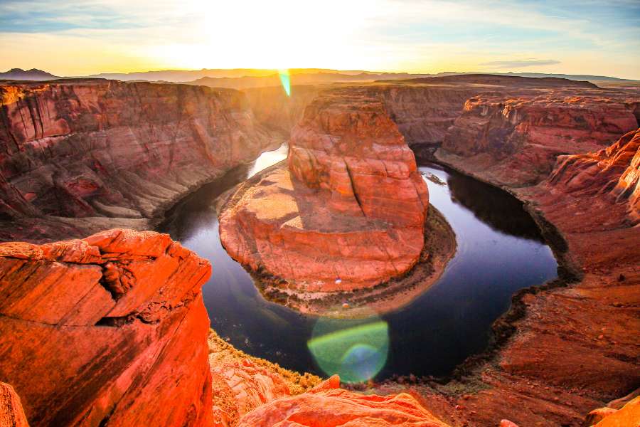 rock, cañón, arizona, estados unidos, colorado, escénico, paisaje, naturaleza, parque, río, viajar, desierto, grandioso, rojo, america, montaña, ver, acantilado, nacional, desierto, cielo, al aire libre, suroeste, arenisca, valle, agua, punto de referencia, turismo, puesta de sol, geología, famoso, natural, curva, hermosa, erosión, piedra, al aire libre, formación, página, cañada, paisaje, excursionismo, herradura, sol, río Colorado, Nubes, amanecer, curva, Oeste, ligero
