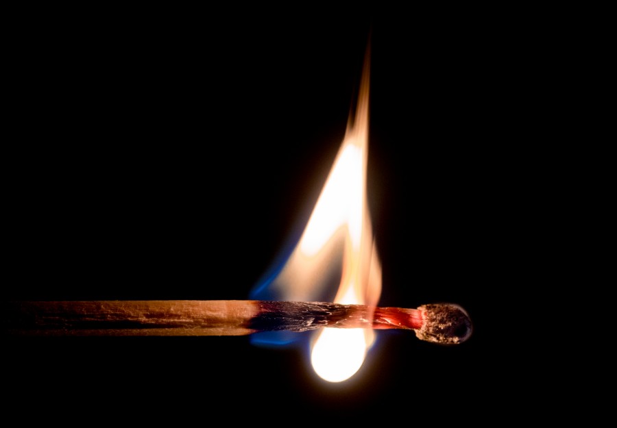 fosforo, fuego, detalle, concepto, nadie, fondo negro, quemar, encendido, llama, cerilla, 