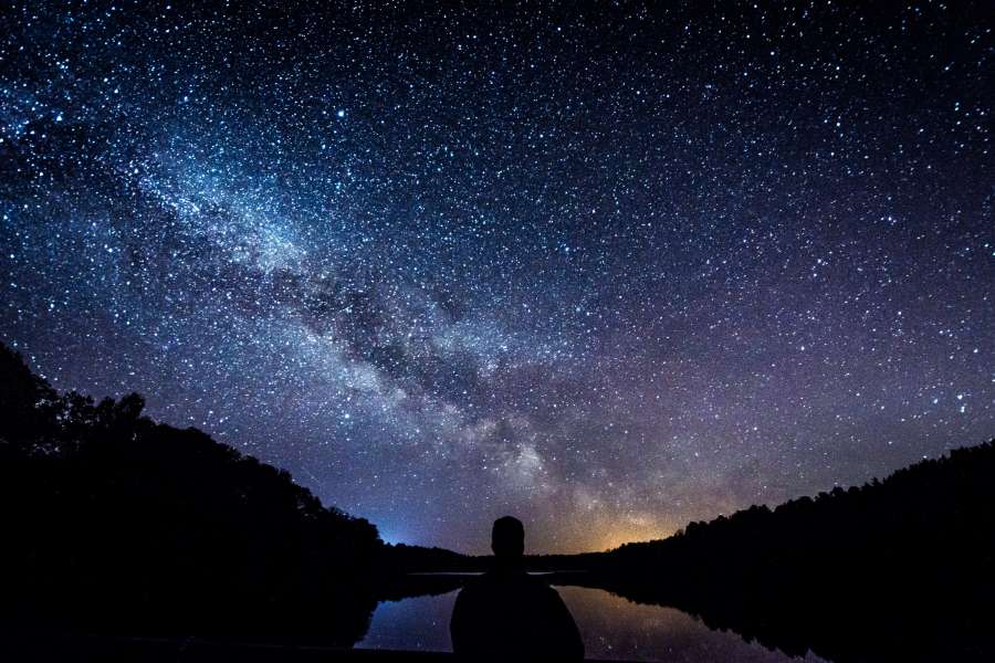 galaxia, estrella, noche, cielo, astronomía, naturaleza, fondo, nebulosa, ciencia, camino, vía láctea, espacio, oscuro, paisaje, montaña, viajar, constelación, lechoso, planeta, astrofotografía, ligero, belleza, azul, verano, asombro cósmico, cosmos, brillante, universo, espacio exterior, sagitario, exposición, largo, océano, aventura, negro, brillante, campo, playa, hermoso, acantilado, colina, al aire libre, mar, extraterrestre, profundo, distante, polvo, tierra, exploración
