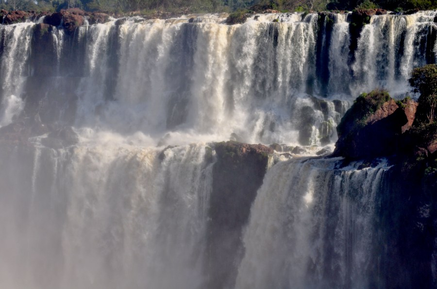 Argentina, Misiones, Cataratas, Iguazu, Parque Nacional, Cataratas del Iguazu, Brasil, Cascada, Caida, Agua, Selva, Maravilla, Mundo, Lugar turistico, Turismo, Arcoiris,