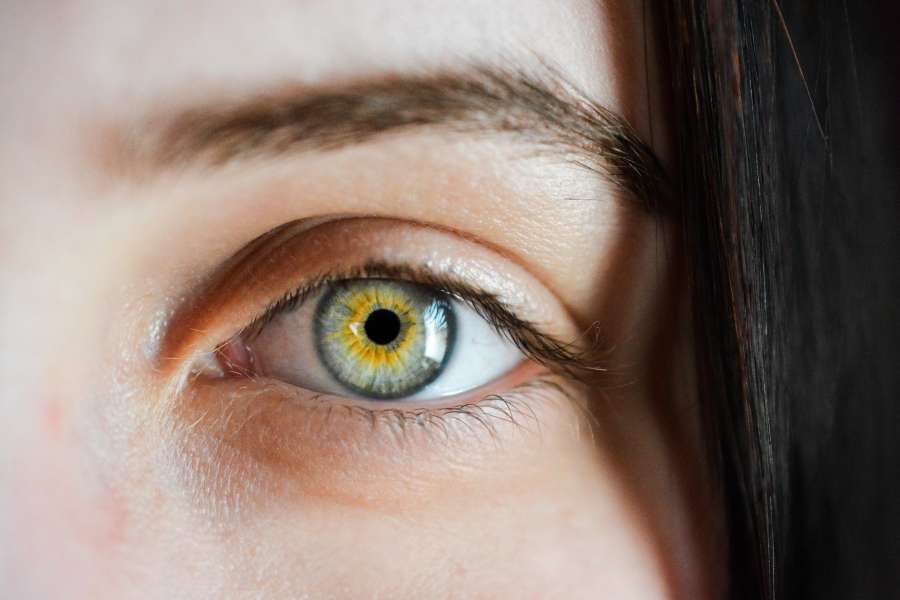 ojo, visión, resumen, claro, primer plano, color, color, emoción, emociones, expresión, globo ocular, ojos, pestañas, párpado, ojos, cara, caras, miedo, hembra, foco, mirada, resplandor, gris,dorado