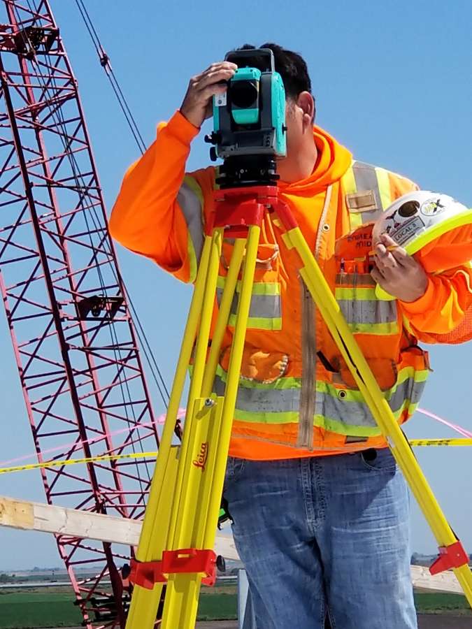 ingeniero, ingeniería, construcción, medición, industria, nivel, topografía, trabajador, inspección, trabajo, medición, encuesta, topógrafo, geodesia, trípode