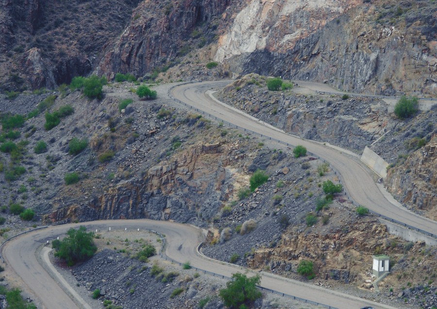 camino se serpiente, curva, cruvas, ruta, carretera, montaña, peligro, peligroso, mendoza, argentina, america, latino, dia, 