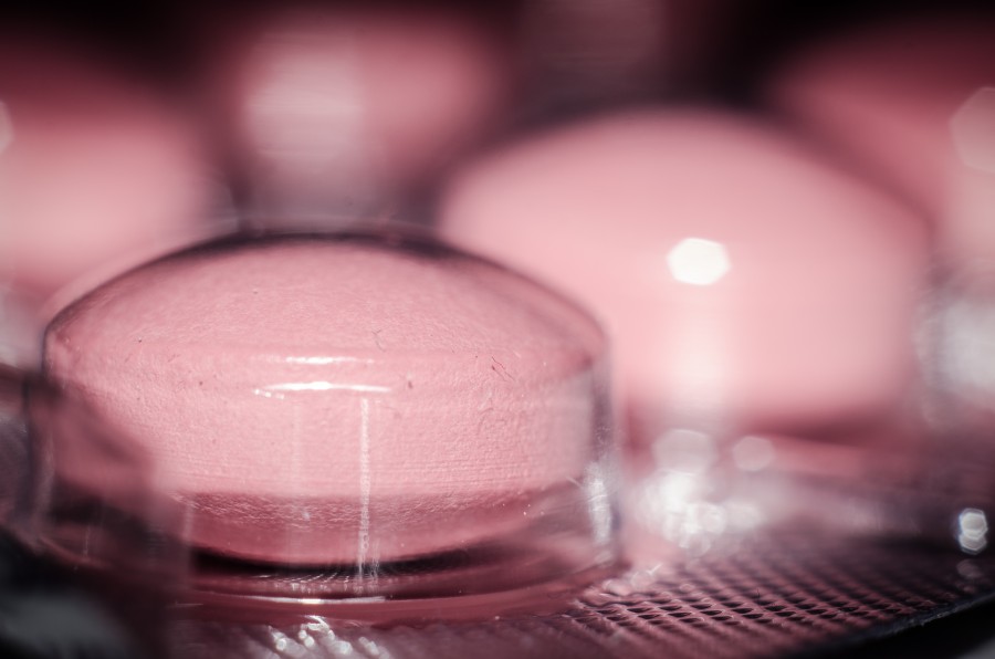 pastilla, pastillas, pildoras, pildora, medicamento, medicina, fondo  blanco, adiccion,  salud, industria, quimico, rosa, tableta, 
