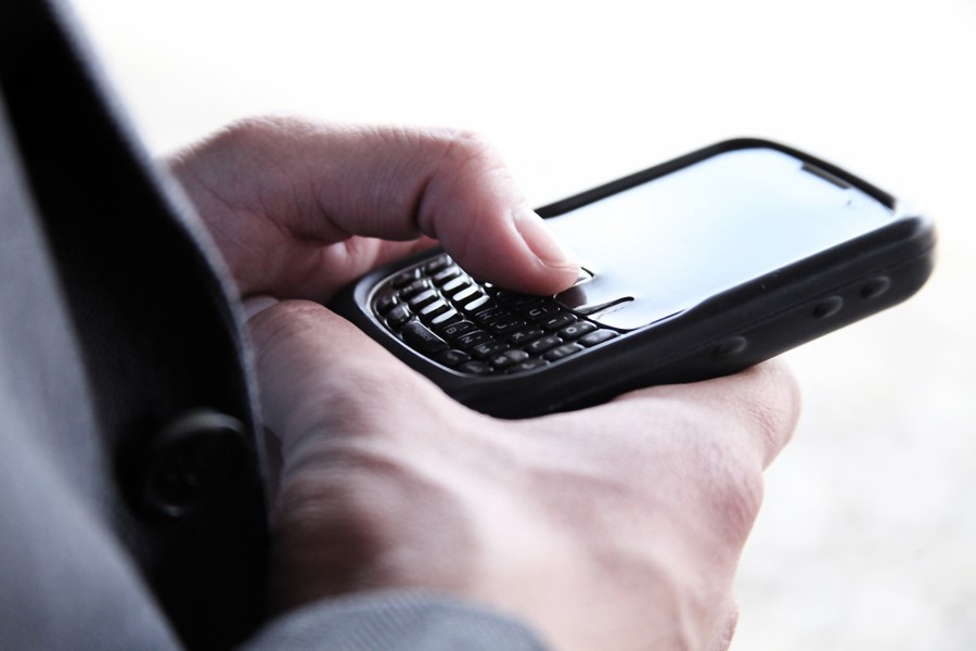 manos, telefono, celular, mensaje, texto, escribir, ejecutivo, enviar, conectividad, internet, negocios