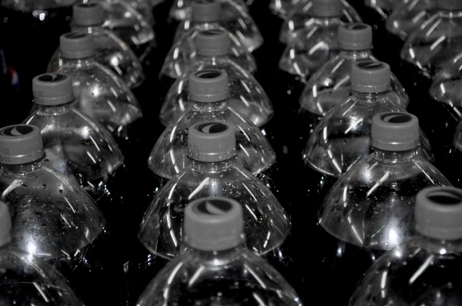 botella, botellas, prudccion, industria, bebida, bebidas, comercio, blanco y negro, cola, gaseosa, 