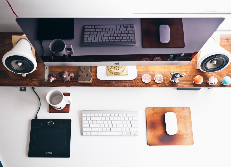 escritorio, computadora, monitor, tecnologia, mac, teclado, headphones, parlante, 