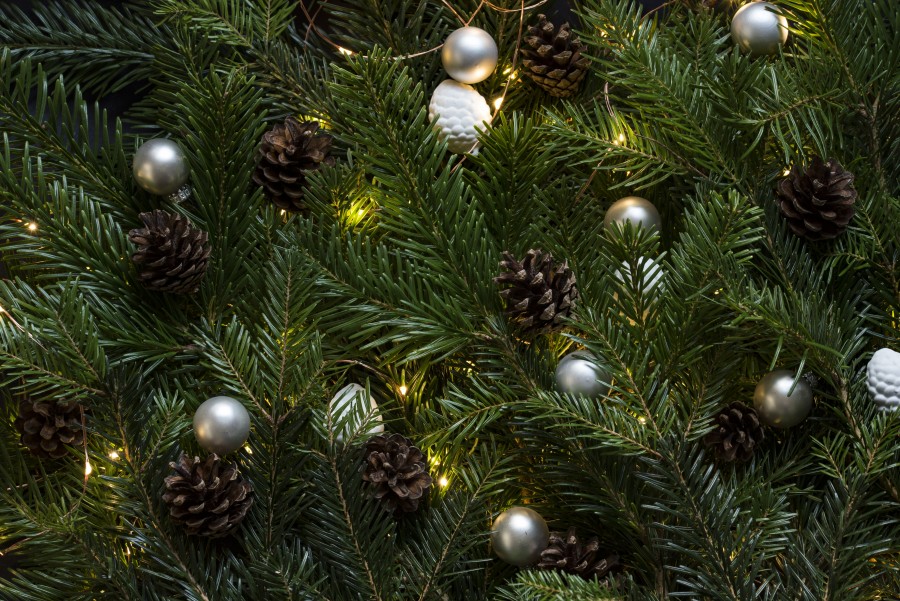 arbol, navidad, decoracion, adorno, bola, plateado, fondo, background, pino, navideño, celebración, festejo, 