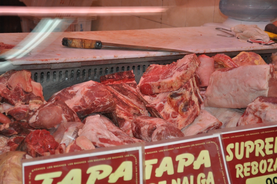 carniceria,carne,interior,vidriera,comercio,rojo,comidas,crudo,cruda,venta,,P12062014