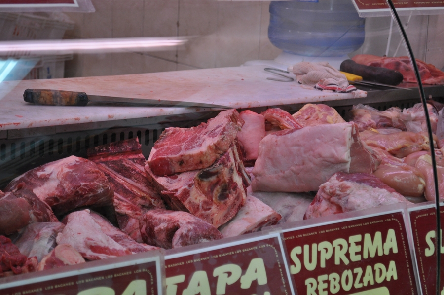 carniceria,carne,interior,vidriera,comercio,rojo,comidas,crudo,cruda,venta,,P12062014