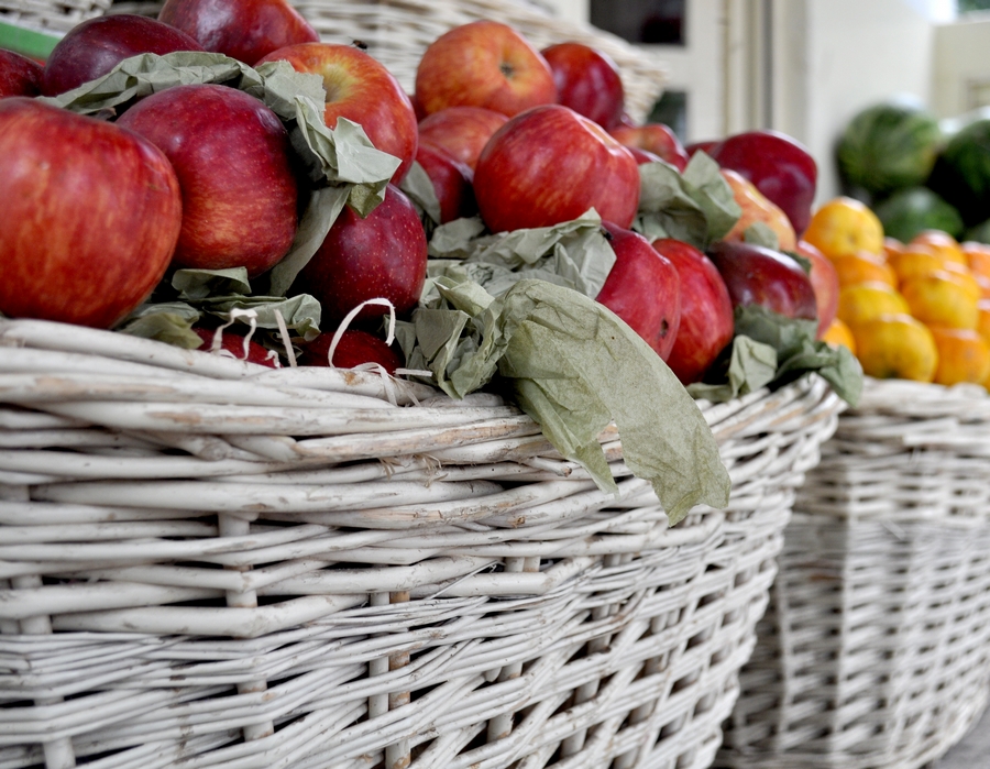 manzana,manzanas,canasto,mucho,muchos,rojo,roja,frutas,,P12062014